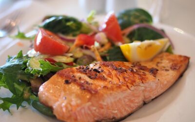 Omega-3 mastné kyseliny v těhotenství a kojení: potrava pro mozek maminky i miminka
